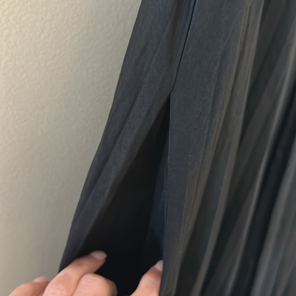 Vince Womens Black Pleated Smocked Midi Dress Sz Small Chic Minimalist Coastal - Picture 10 of 13